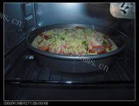 美食客熏肠披萨做法图解13)