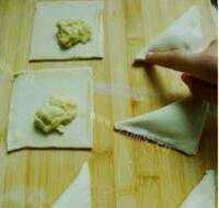 美味的榴莲酥做法图解3)