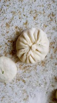 自制素三鲜馅饼做法图解12)