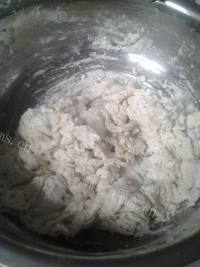 鲜美的胡萝卜土豆口袋饼做法图解1)