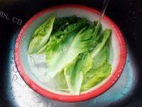 香飘的白灼生菜做法图解1)