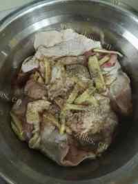 喷香的鸡肉卷做法图解3)