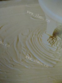 自制蜂蜜蛋糕做法图解4)
