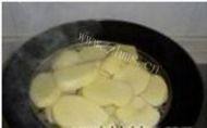 笑脸土豆饼做法图解2)
