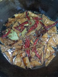 简易的香辣卤香干做法图解5)