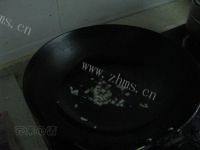 家常萝卜丝炒粉条做法图解3)