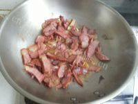 口感极佳的土豆片炒腊肉做法图解7)