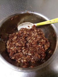 香飘十里的炸藕盒做法图解6)