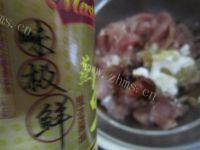 家常榨菜炒肉丝做法图解7)