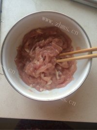 家常菜京酱肉丝做法图解2)