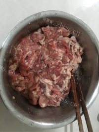 家常菜酸菜肉片做法图解2)