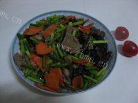 简单版蒜苔炒肉