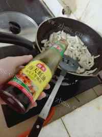 家常菜杏鲍菇炒肉丝做法图解6)