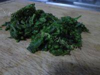 在家做的香椿炒鸡蛋做法图解3)