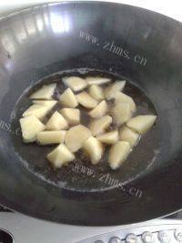 家常菜土豆焖牛肉做法图解7)