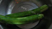 家常丝瓜炒毛豆做法图解2)