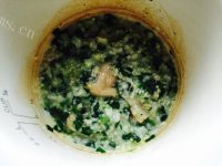 养胃的菠菜猪蹄小米粥做法图解7)