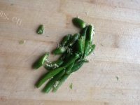 简单版芹菜炒肉丝做法图解4)