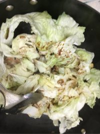 特下饭的猪肉白菜炖粉条做法图解8)