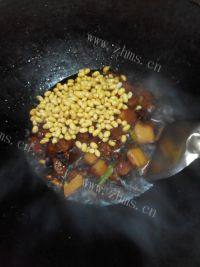 美味的黄豆红烧肉