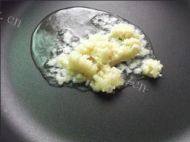 其味无穷的蒜蓉粉丝蒸带子做法图解9)