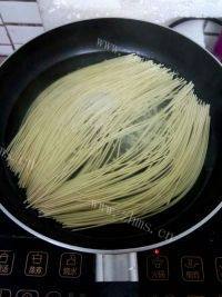 好吃不腻的麻酱拌面做法图解12)