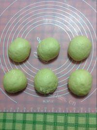 自己做的豆沙花朵面包做法图解7)