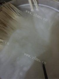美味的炸酱面做法图解7)
