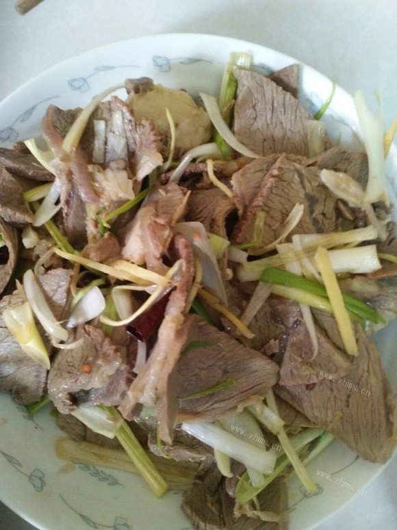色味俱佳的凉拌牛肉
