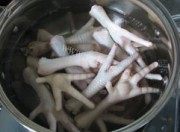 酱香凤爪做法图解2)