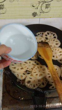 简单的酸辣藕片做法图解4)