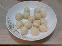 自制红豆沙冰皮月饼做法图解9)