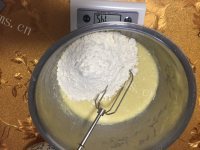 自制牛奶方块饼干做法图解5)