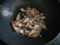 五花肉炖土豆做法图解5)