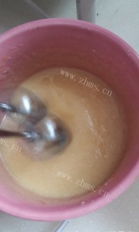 美味的焦糖杏仁派做法图解2)