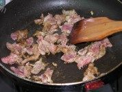 孜然豆腐做法图解4)