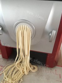 香喷喷的三鲜面做法图解1)