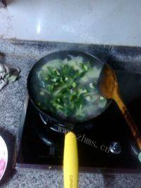 香脆的莴笋炒腊肉做法图解6)