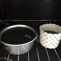 好吃又营养的煤球蛋糕做法图解12)