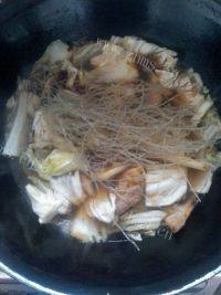 家常菜五花肉白菜炖粉条做法图解11)