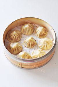 自己做的灌汤小笼包