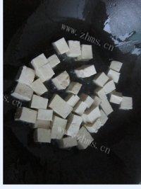 口感不错的番茄炒豆腐做法图解3)