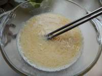 自制原味鸡蛋仔做法图解5)
