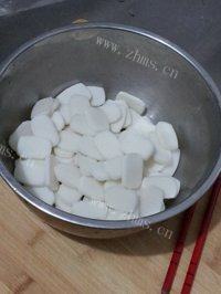 辣白菜炒年糕自制做法图解1)