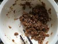 简易的肉卷做法图解2)