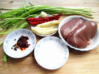 家常酸辣韭黄腰花做法图解1)