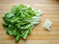 美味的牛肝菌豆腐汤做法图解3)