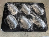 香甜的玛德琳蛋糕做法图解9)