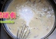 美味的鸡茸蘑菇汤