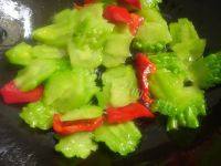 「DIY美食」清炒苦瓜做法图解7)